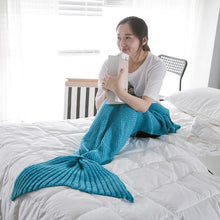 Load image into Gallery viewer, 3 Sizes Mermaid Tail Blanket Yarn Knitted Handmade Crochet Mermaid Blanket Kids Throw Bed Wrap Super Soft Sleeping Bed